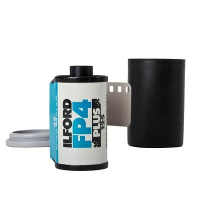 Ilford FP4 PLUS - film negativ alb-negru ingust (ISO 125, 135-24)