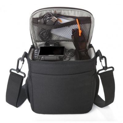 Lowepro Format 140 - geanta foto de umar neagra