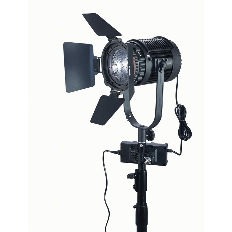 nanguang-cn-60f-lampa-led-cu-fresnel-44541-1-804