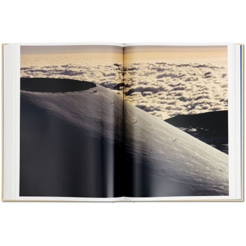 national-geographic--around-the-world-in-125-years-49240-9-192