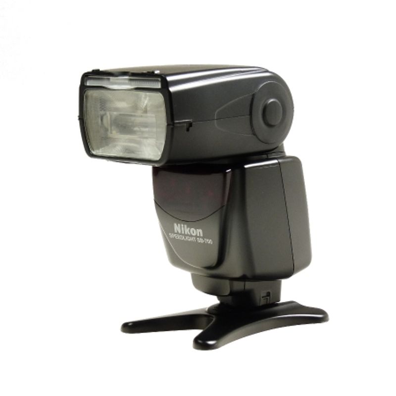 sh-nikon-speedlight-sb-700-sh-125025779-49658-1-871
