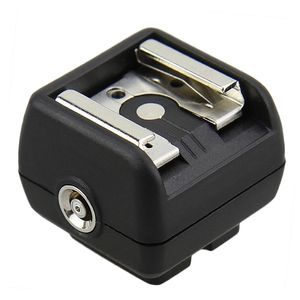 JJC JSC-2 - Adaptor patina sincron central cu iesire PC Sync