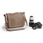 think-tank-retrospective-30-geanta-foto--sandstone-57039-3-922