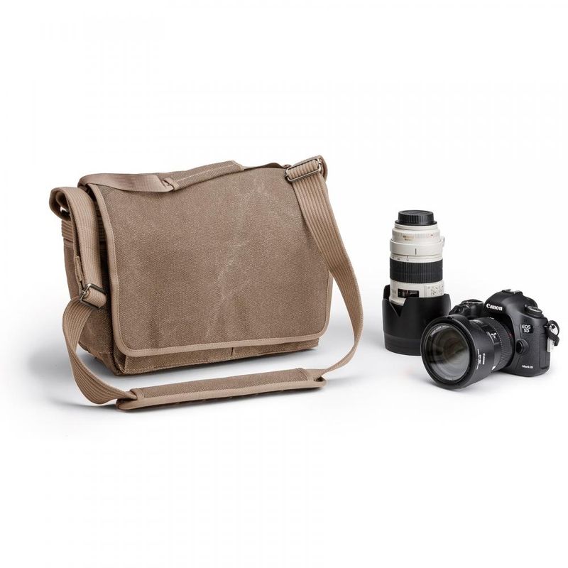 think-tank-retrospective-30-geanta-foto--sandstone-57039-3-922