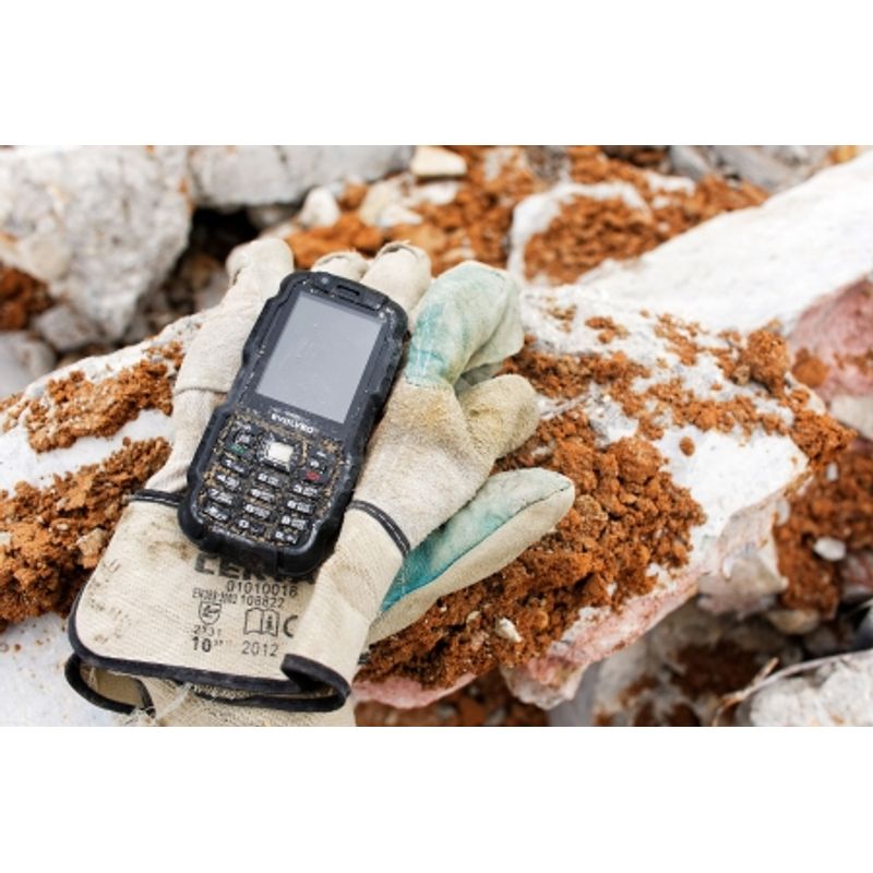 telefon-mobil-evolveo-strongphone-wifi-3g-dual-sim-black-35996-2