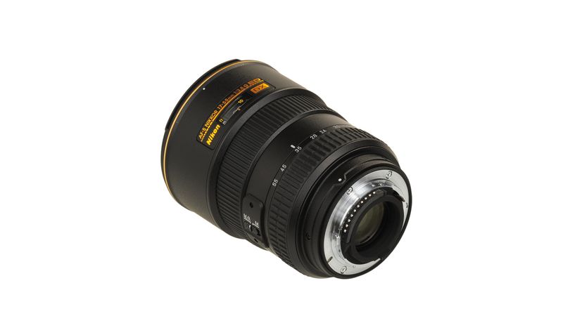 Nikon AF-S DX 17-55mm f/2.8G IF-ED - F64.ro - F64.ro