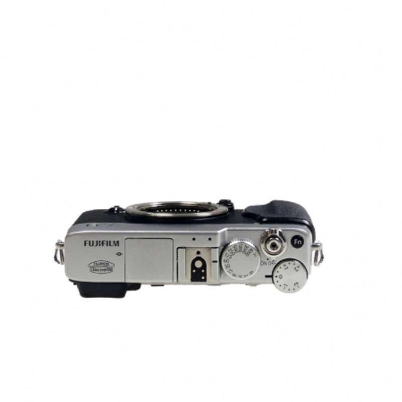 sh-fujifilm-x-e1-argintiu-body-sn-24a04565-45804-4-610