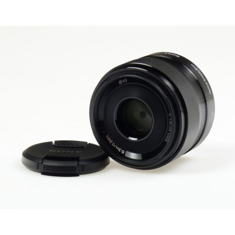 sony-e-mount-sel-35mm-f1-8-oss-23736-2