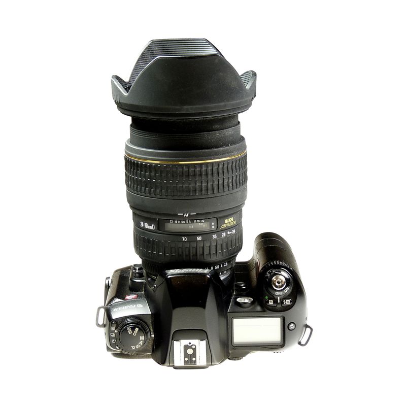 fujifilm-s2pro-sigma-24-70mm-f-2-8-blit-nikon-sb-24-sh6395-2-51355-2-261