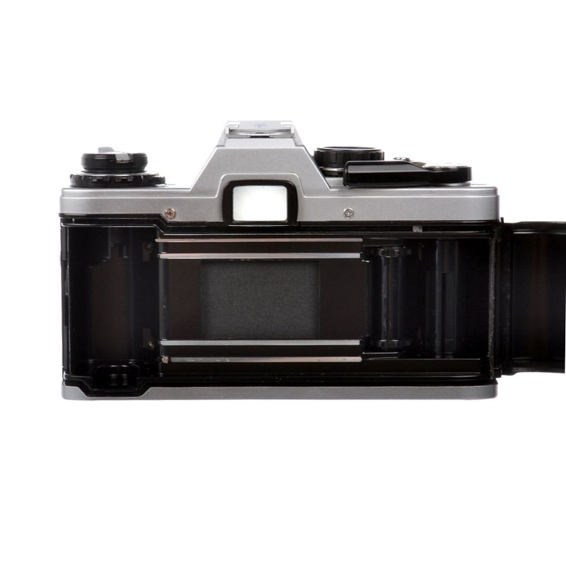 olympus-om-10-olympus-zuiko-50mm-f-1-8-kiron-28mm-f-2-8-sh6508-8-53063-4-668
