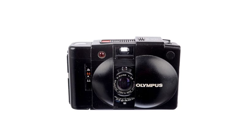 Olympus XA 2 Film Camera + Blit A11 - SH6869-2 - F64.ro