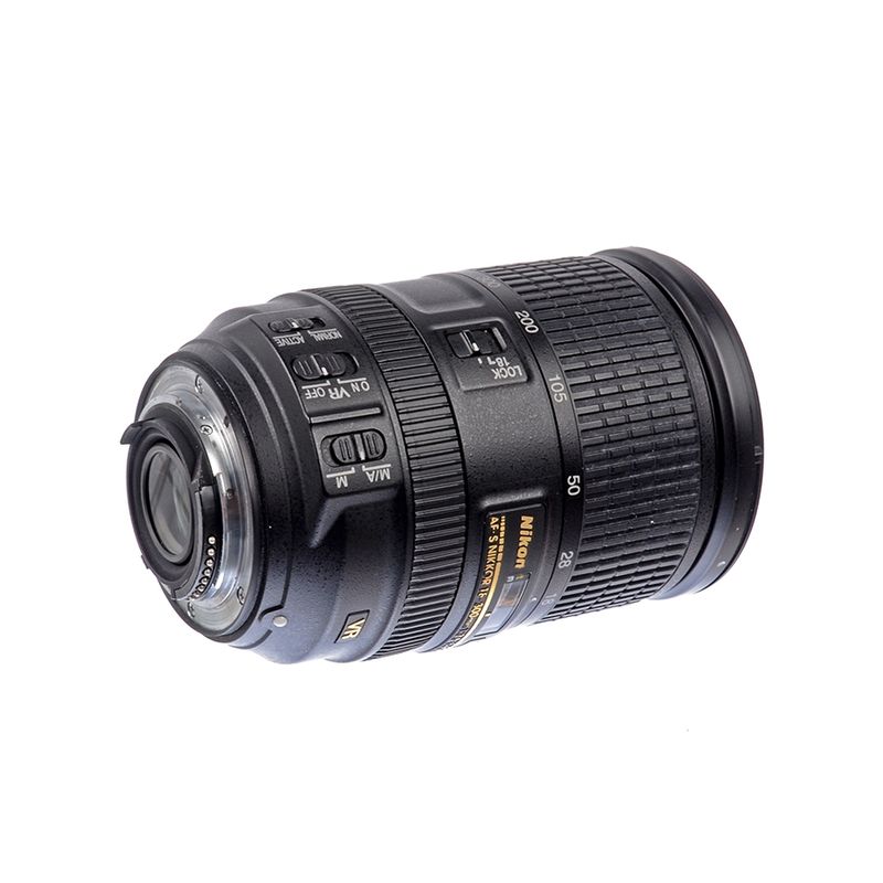 nikon-af-s-18-300mm-f-3-5-5-6-vr-sh7070-60921-3-379