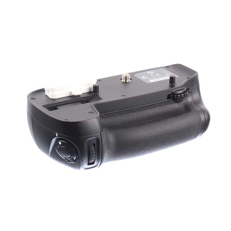 nikon-mb-d15-grip-pentru-nikon-d7100-si-d7200-sh7284-64329-1-648