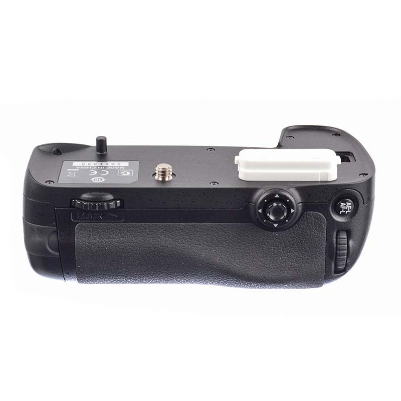 nikon-mb-d15-grip-pentru-nikon-d7100-si-d7200-sh7284-64329-2-147