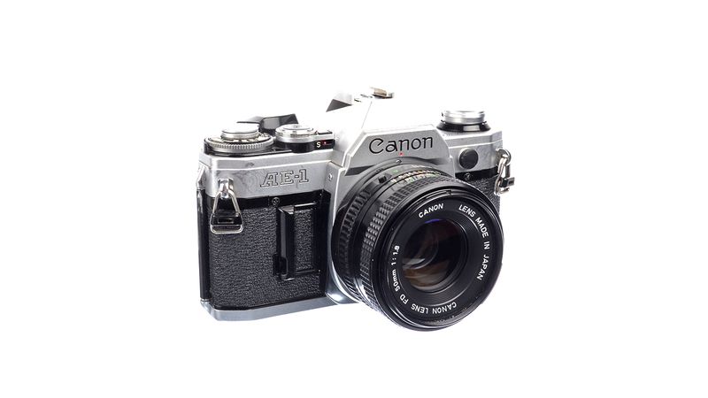 Canon AE-1 PROGRAM ブラック + FD 50mm F2 Canon AE-1 Program Black + FD 50mm f/1.8 kit - Fotohandel