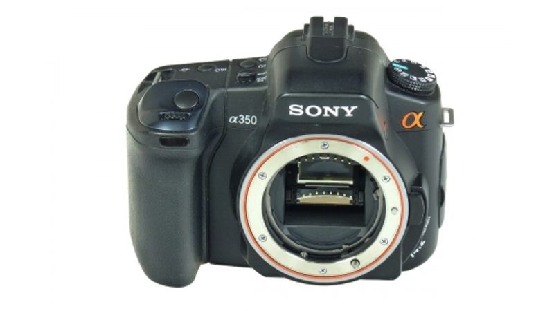 Sony Alpha 350 + 18-70mm 3.6-5.6 - SH3964 - F64.ro