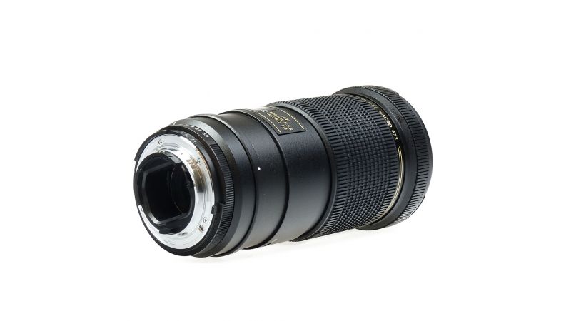 Tamron AF SP 180mm F/3.5 Di LD IF Aspherical Macro (1:1) pt Nikon