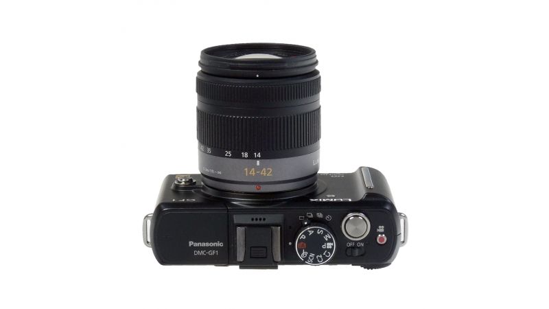 Panasonic Lumix GF1 + 14-42mm f/3.5-5.6 OIS - SH4532 - F64.ro