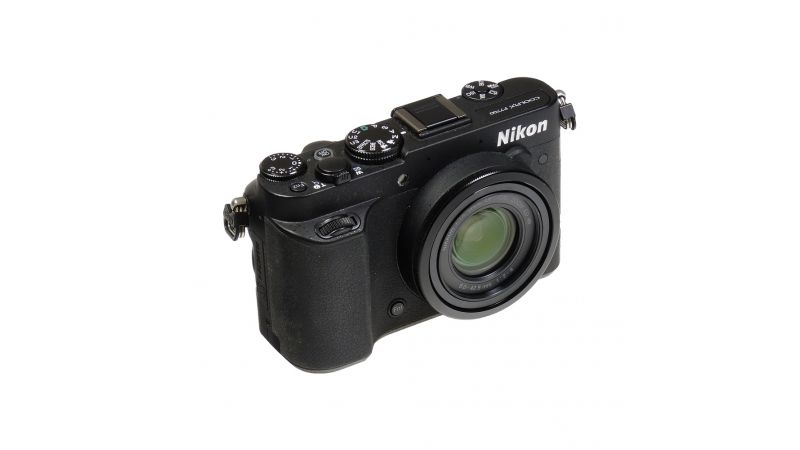Nikon Coolpix P7700 - SH5030 - F64.ro