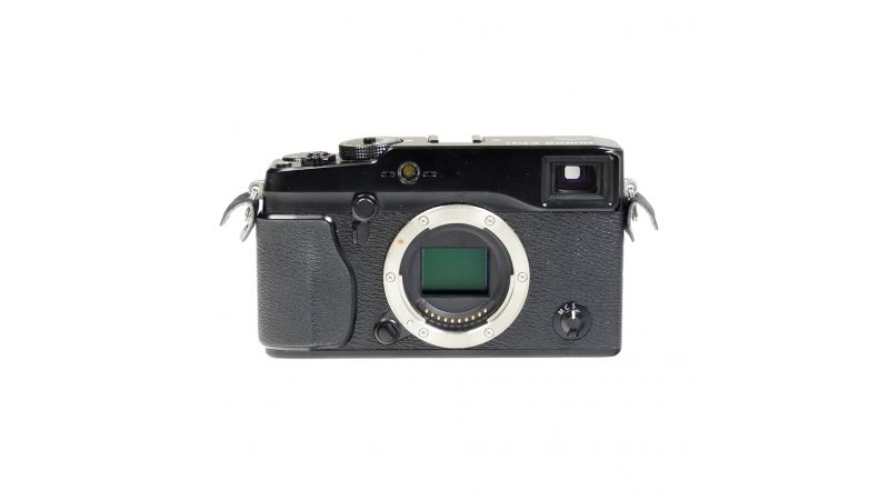 Fujifilm X-Pro1 body - SH5031-1 - F64.ro