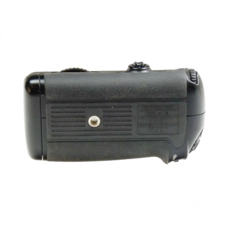nikon-mb-d11-pt-d7000-sh5366-38501-2