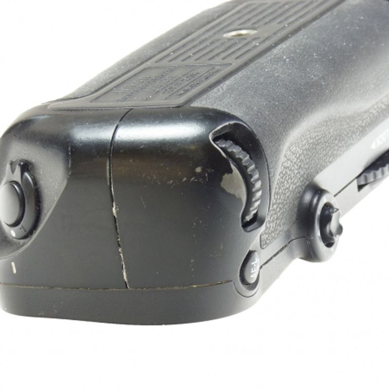 nikon-mb-d11-pt-d7000-sh5366-38501-4
