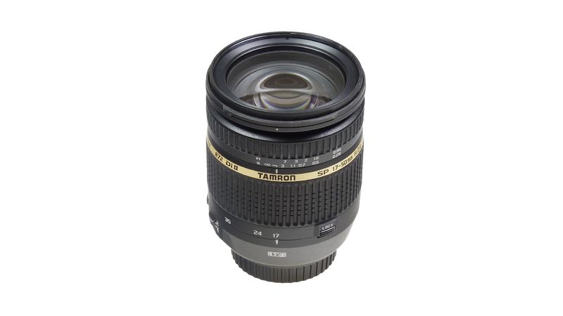 Tamron SP 17-50mm F/2.8 Di II VC（ニコン用) 61Yux5C+DzL._UF1000,1000_QL80_.jpg