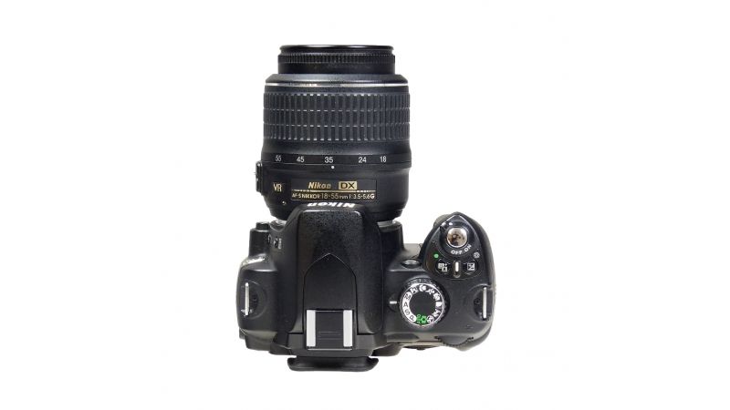 Nikon D60 + Nikon 18-55 VR + Grip Replace - SH5751 - F64.ro