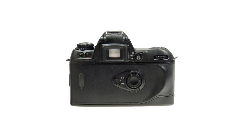 Nikon F80 + Nikon 28-80mm f/3.5-5.6 AF-D - SH5928-1 - F64.ro