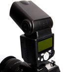 Meike-MK-431-TTL-Flash-Speedlite-for-Canon-EOS-7D-60D-550D-600D-T3i-T2i-430EX--1-