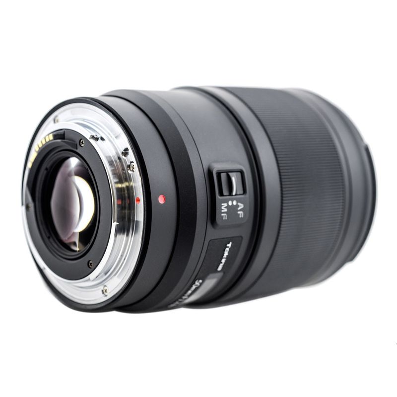 Tokina-Opera-50mm-F1.4--Canon-EF--3-