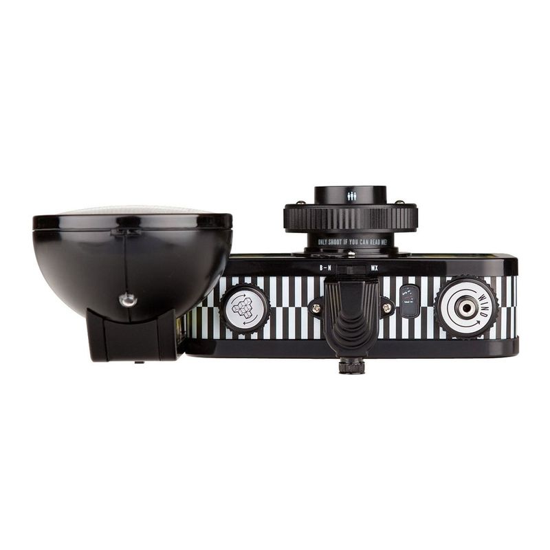 125027395-Lomography-La-Sardina-Quadrat--7-