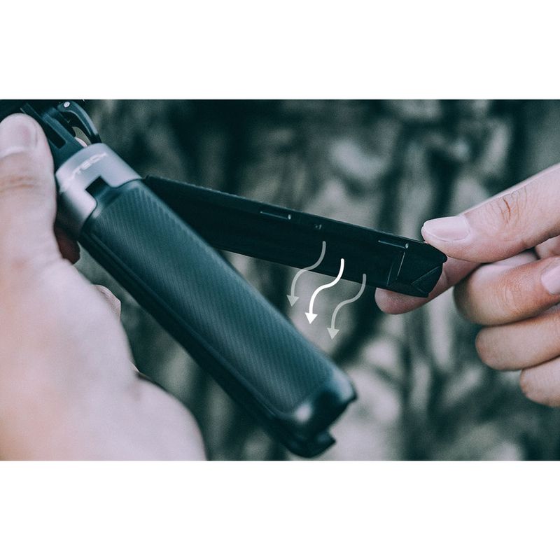 Pgytech-Minitrepied-cu-Bara-Extensibila-pentru-Camerele-de-Actiune-