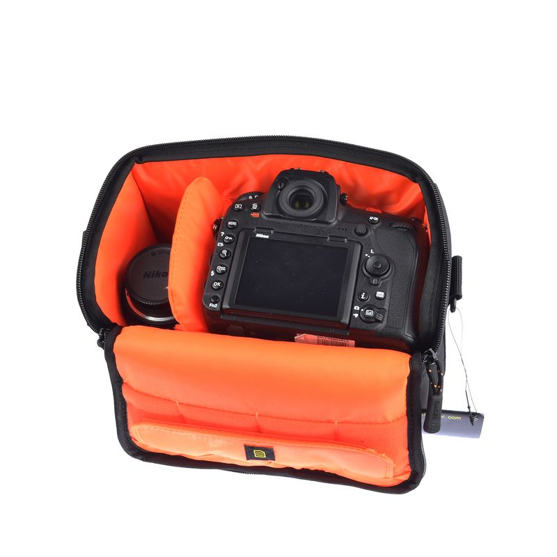 WFFancierBEE60FB8006GeantaFotopentrucamereDSLR