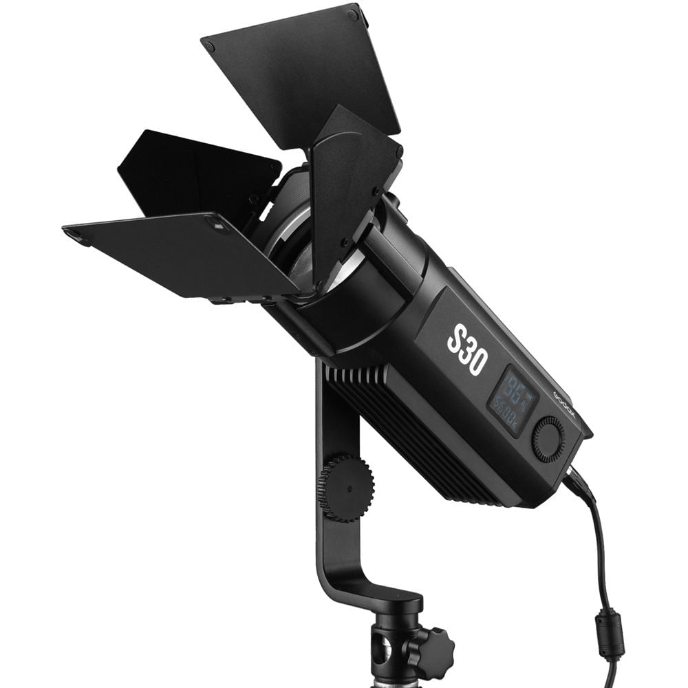 Godox S30 Lampa LED cu Lentila de Focalizare - F64.ro - F64.ro