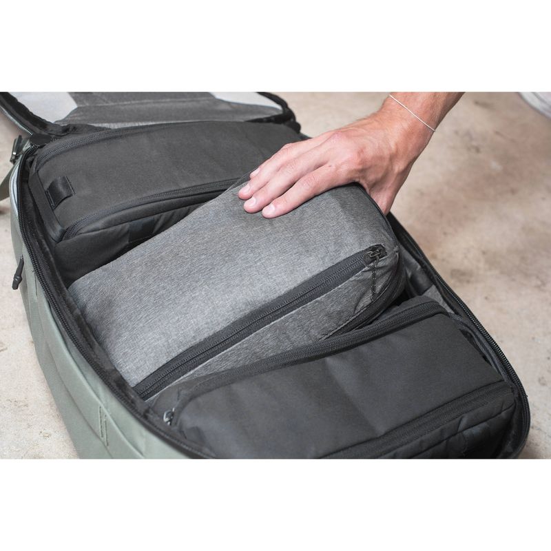 Peak-Design-Cube-Charcoal--8-
