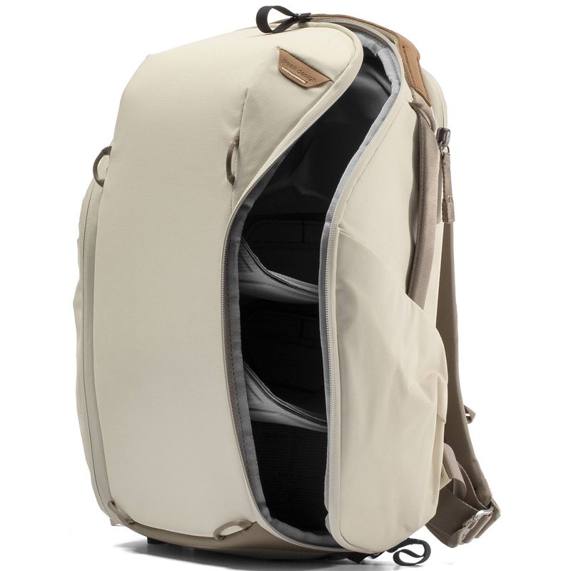 Peak-Design-Everyday-Backpack-Zip-15L-Bone--5-
