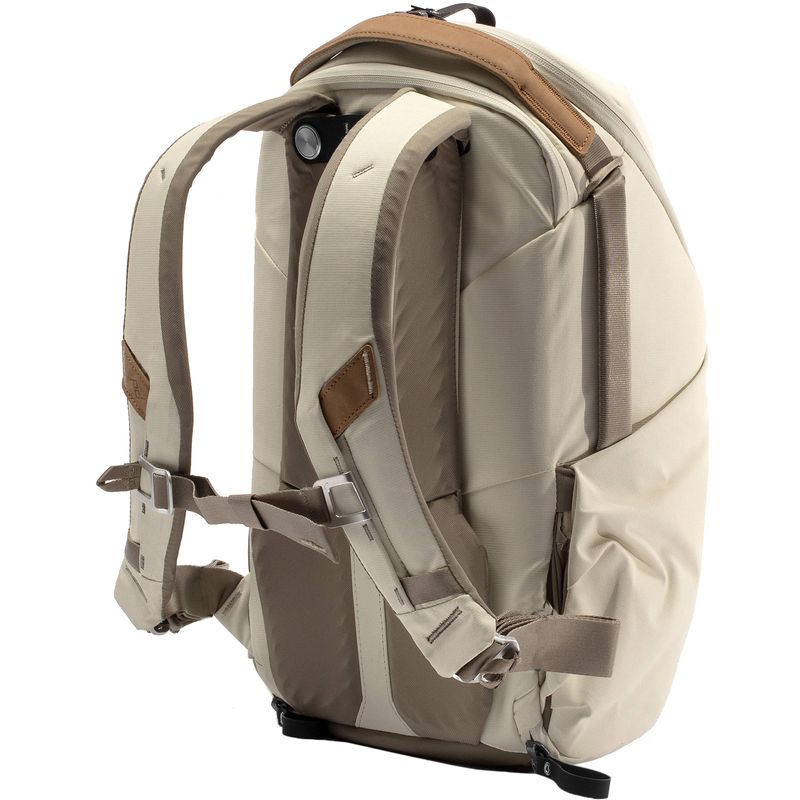 Peak-Design-Everyday-Backpack-Zip-15L-Bone--6-