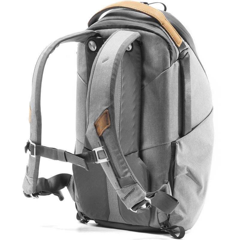 Peak-Design-Everyday-Backpack-Zip15L-Ash--5-