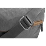 Peak-Design-Everyday-Sling-v2--Geanta-Foto-10L-Gri.6