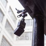 lighting-clamps-and-arms-manfrotto-cold-shoe-spring-clamp-175f-2-in-action-10