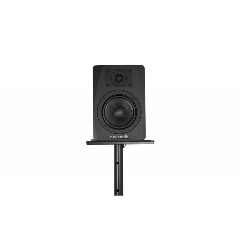 nowsonic-top-stand-concert-with-speaker-closeup