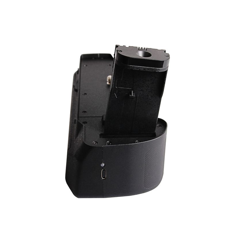 Patona-Premium-Handgrip-cu-Incarcator-USB-C-pentru-Blackmagic-4K-6K.3