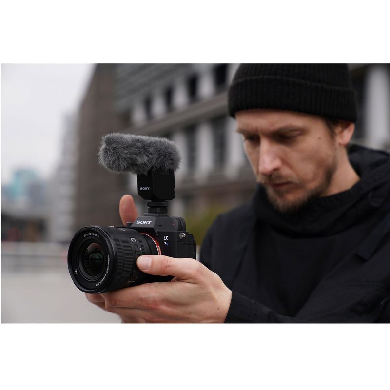 Sony-FE-PZ-16-35mm-wide-angle-zoom-lens