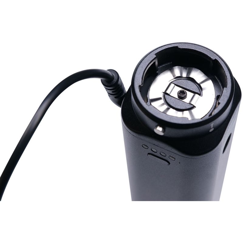 Amaran-T4c-RGBWW-Tub-LED-cu-Battery-Grip.7