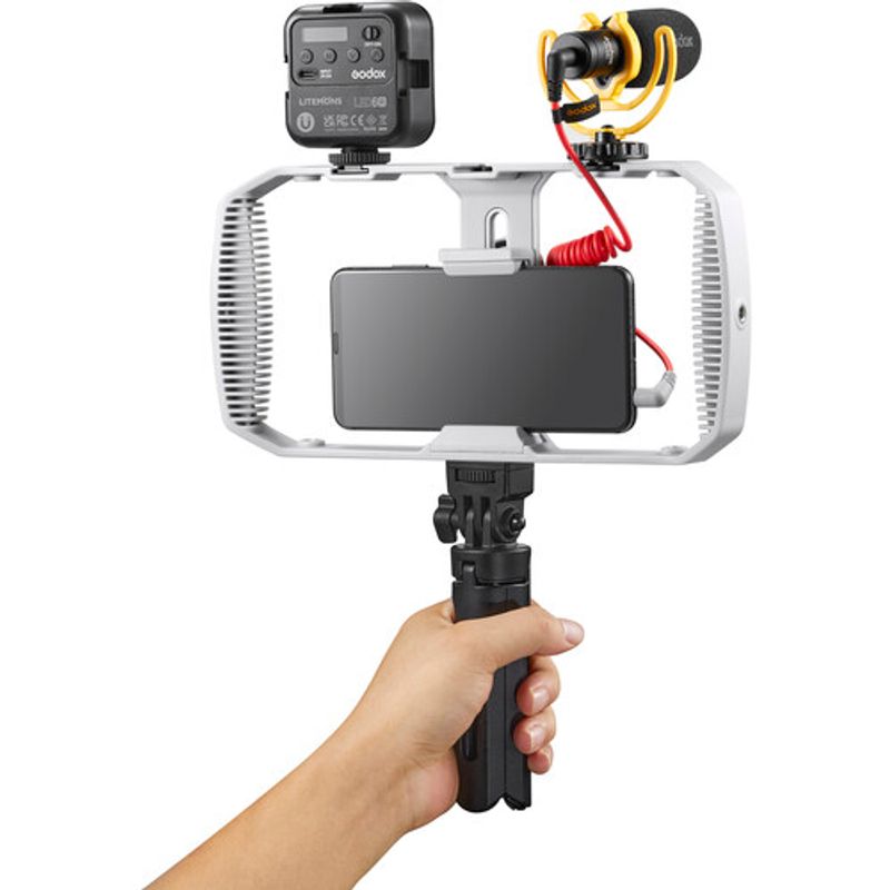 Godox-Vlogging-Kit-cu-Lumina-LED-LED6R--USB-Type-C-.2