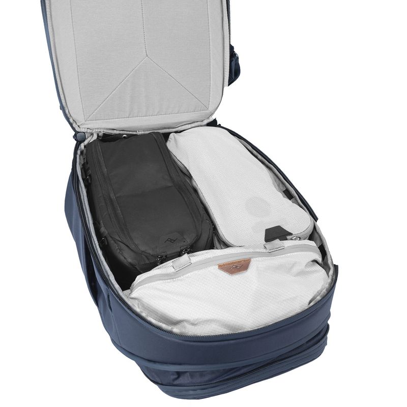 Peak-Design-Travel-Rucsac-30L-Midnight-.4