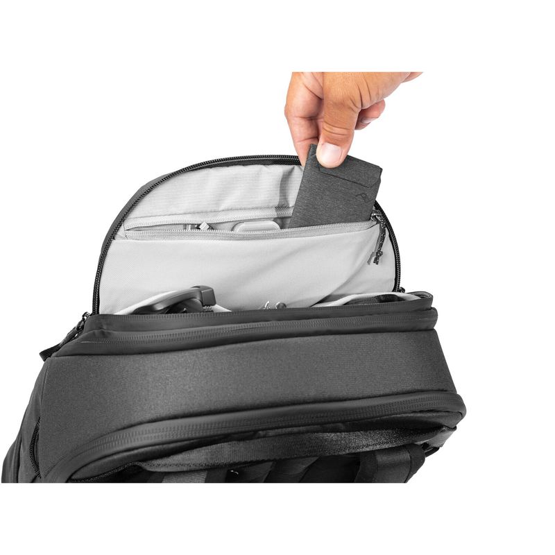 Peak-Design-Travel-Rucsac-30L-Black.12