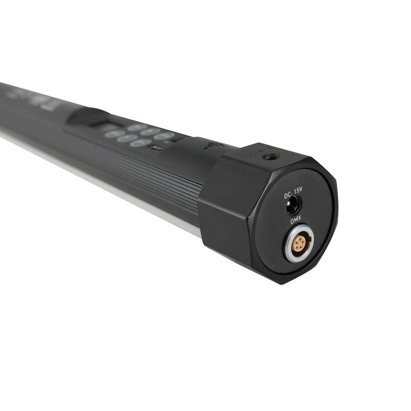 Nanlite-PavoTube-II-15X-Kit-2-Lampi-LED-RGBWW-cu-Baterie-Interna.8