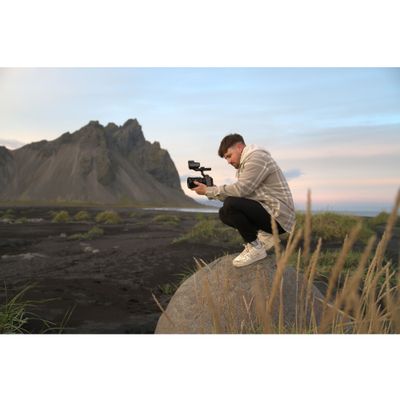Sony Cinema Line FX30 Camera Video 4 K Super 35 Interchangeable-Lens cu Modul XLR